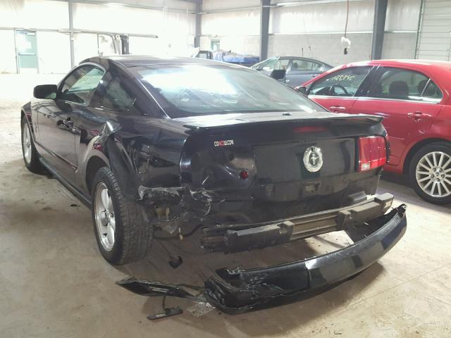 1ZVFT80N375277814 - 2007 FORD MUSTANG BLACK photo 3