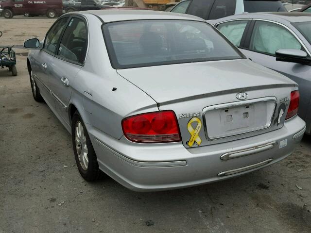 KMHWF35H34A962829 - 2004 HYUNDAI SONATA GLS SILVER photo 3