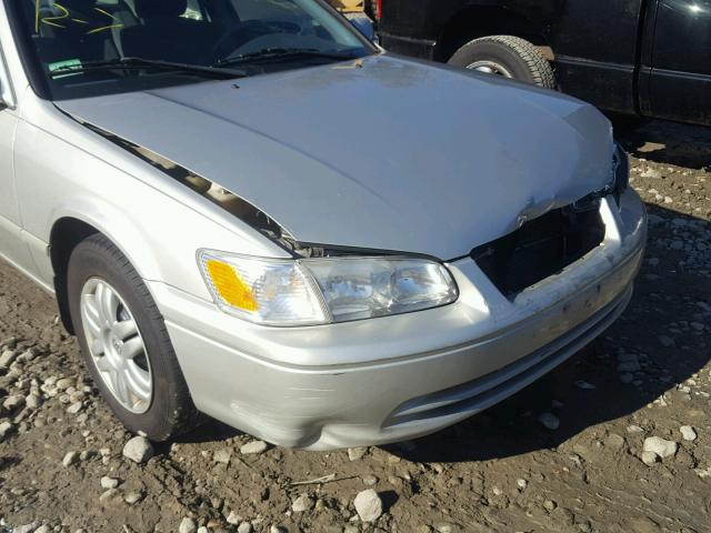 4T1BG28K01U063420 - 2001 TOYOTA CAMRY CE SILVER photo 9