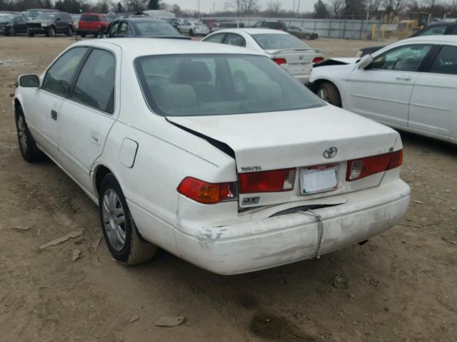 4T1BG22K7YU618186 - 2000 TOYOTA CAMRY CE WHITE photo 3