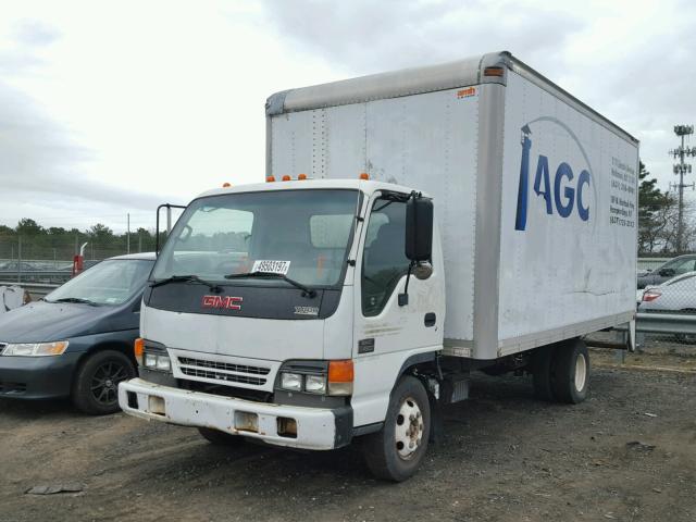 J8DC4B16057009780 - 2005 GMC W4500 W450 WHITE photo 2