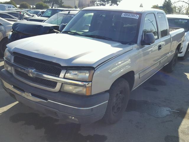 2GCEC19T941282827 - 2004 CHEVROLET SILVERADO SILVER photo 2