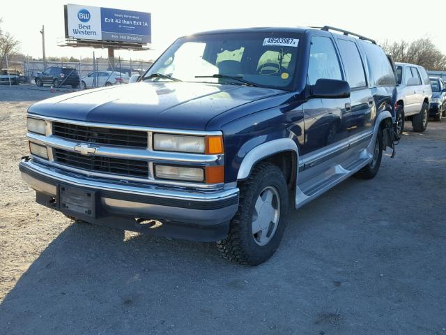 1GNFK16R7VJ379376 - 1997 CHEVROLET SUBURBAN K BLUE photo 2