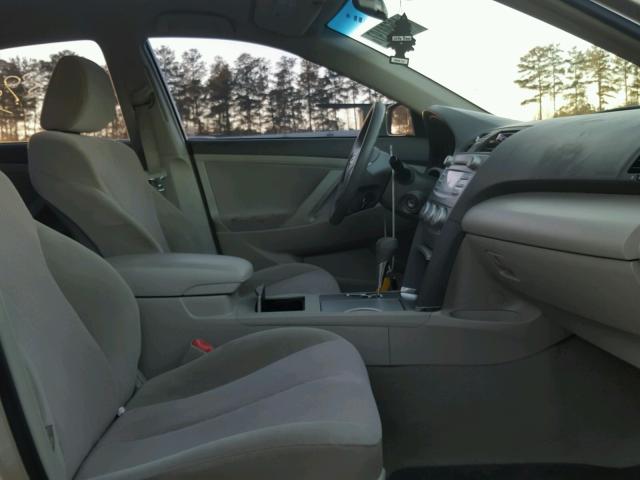 4T1BF3EK3BU613918 - 2011 TOYOTA CAMRY BASE GOLD photo 5