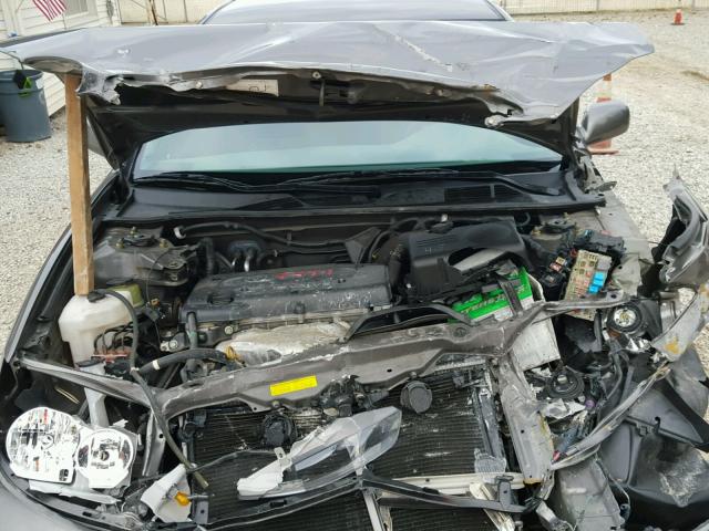 4T1BE32K05U533729 - 2005 TOYOTA CAMRY LE GRAY photo 7