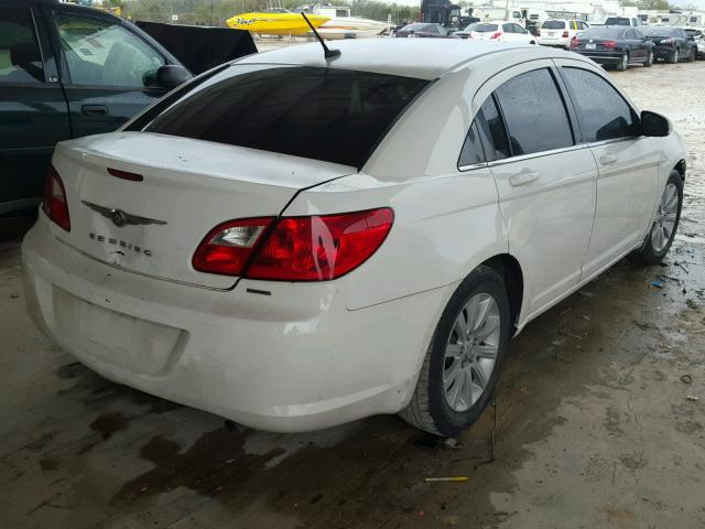 1C3CC5FB6AN224022 - 2010 CHRYSLER SEBRING LI WHITE photo 4