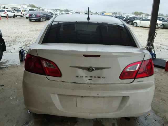 1C3CC5FB6AN224022 - 2010 CHRYSLER SEBRING LI WHITE photo 9