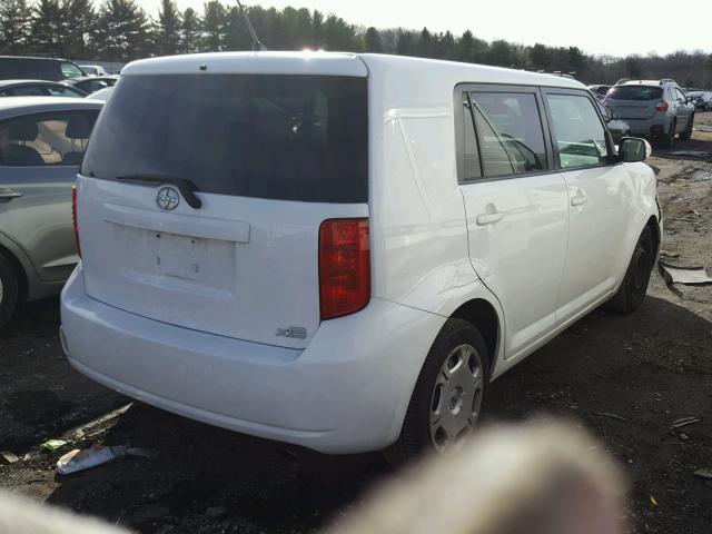 JTLKE50E981023614 - 2008 SCION XB WHITE photo 4