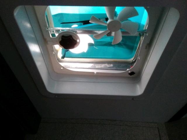 4YDT26026KB450686 - 2019 KEYSTONE OUTBACK WHITE photo 9