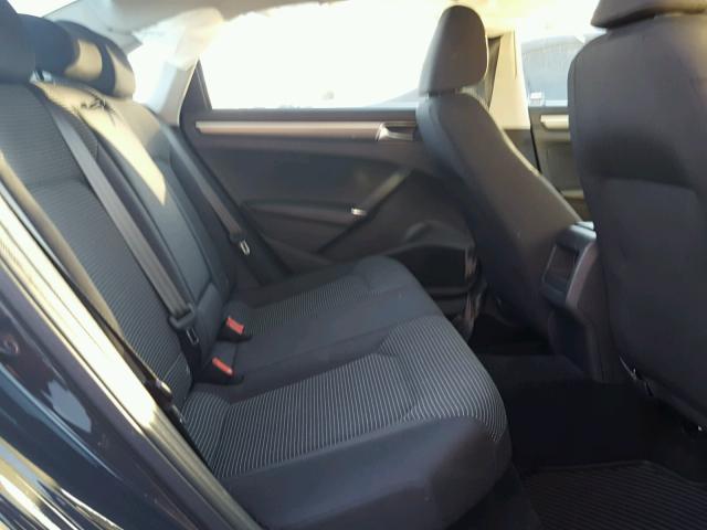 1VWAT7A31GC061439 - 2016 VOLKSWAGEN PASSAT S Grau Foto 6