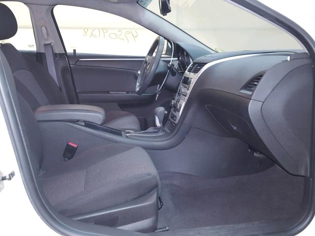 1G1ZC5E18BF289828 - 2011 CHEVROLET MALIBU 1LT WHITE photo 5
