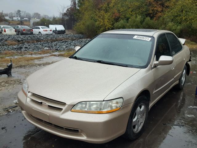 1HGCG165XYA059467 - 2000 HONDA ACCORD EX TAN photo 2