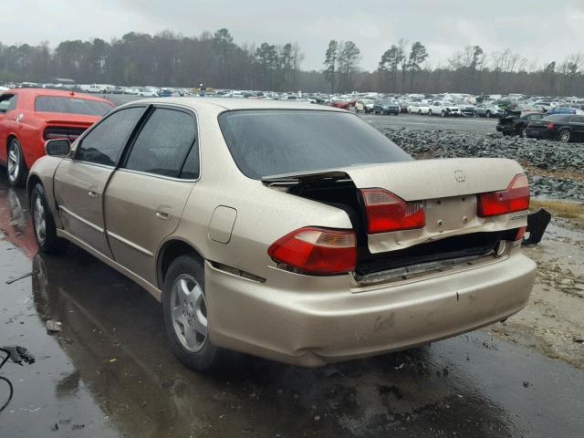 1HGCG165XYA059467 - 2000 HONDA ACCORD EX TAN photo 3