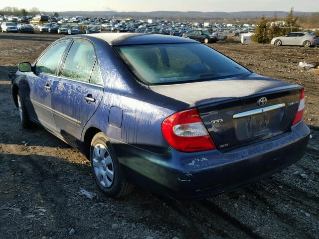 4T1BE32K32U569927 - 2002 TOYOTA CAMRY LE ლურჯი ფოტო 3