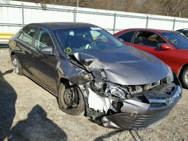 4T4BF1FK6FR502066 - 2015 TOYOTA CAMRY LE GRAY photo 1