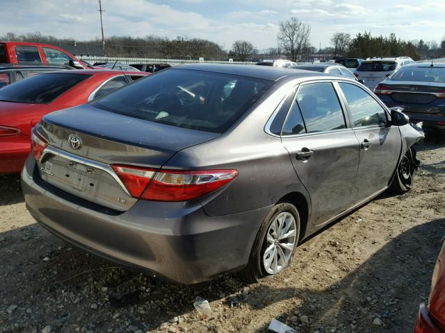 4T4BF1FK6FR502066 - 2015 TOYOTA CAMRY LE GRAY photo 4