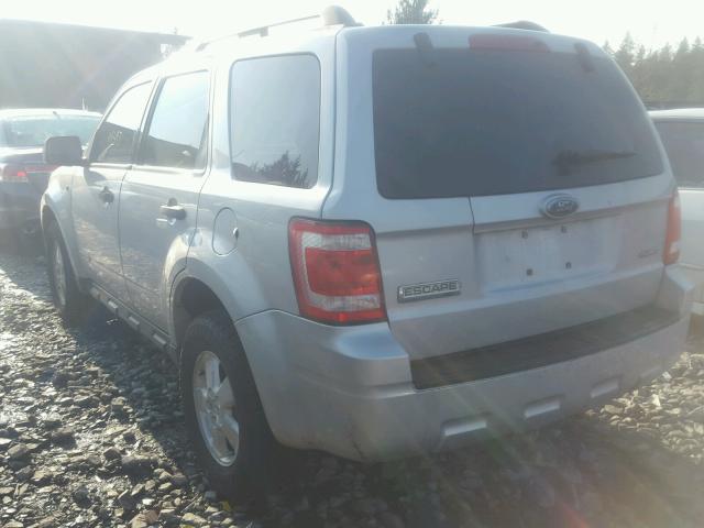 1FMCU93188KD56413 - 2008 FORD ESCAPE XLT SILVER photo 3