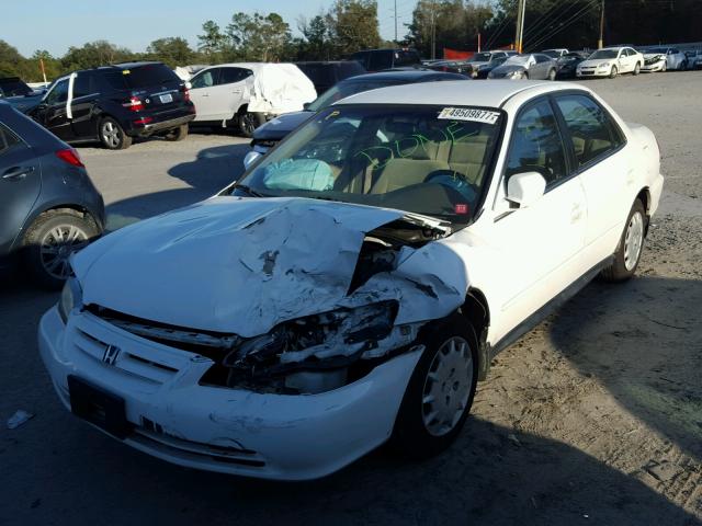 1HGCG564X2A065064 - 2002 HONDA ACCORD LX WHITE photo 2