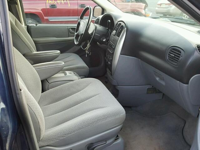 2A4GP54L36R824854 - 2006 CHRYSLER TOWN & COU BLUE photo 5