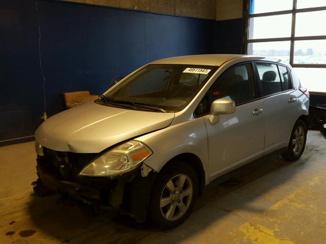 3N1BC13E59L418750 - 2009 NISSAN VERSA S SILVER photo 2