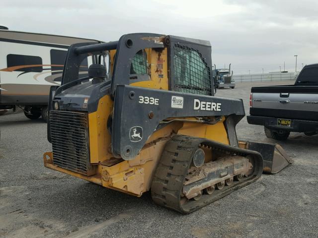 1T0333EMCDE244493 - 2013 JOHN DEERE 333E YELLOW photo 4