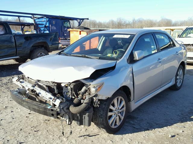 2T1BU4EE1AC414954 - 2010 TOYOTA COROLLA BA SILVER photo 2