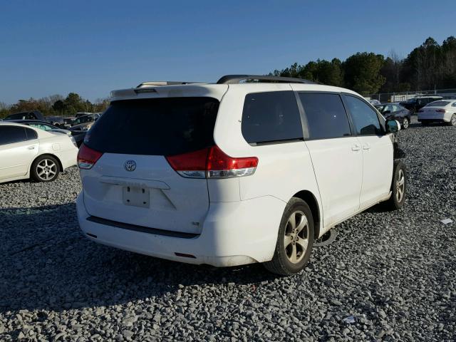 5TDKK3DC4CS231865 - 2012 TOYOTA SIENNA LE WHITE photo 4