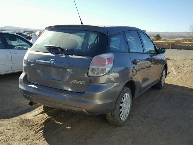 2T1KR32E55C487086 - 2005 TOYOTA MATRIX GRAY photo 4