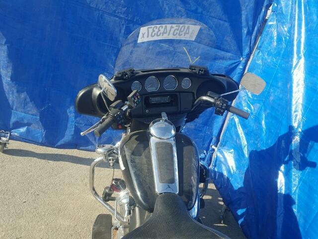 1HD1FMC11HB631806 - 2017 HARLEY-DAVIDSON FLHTP POLI 黑色 照片 5