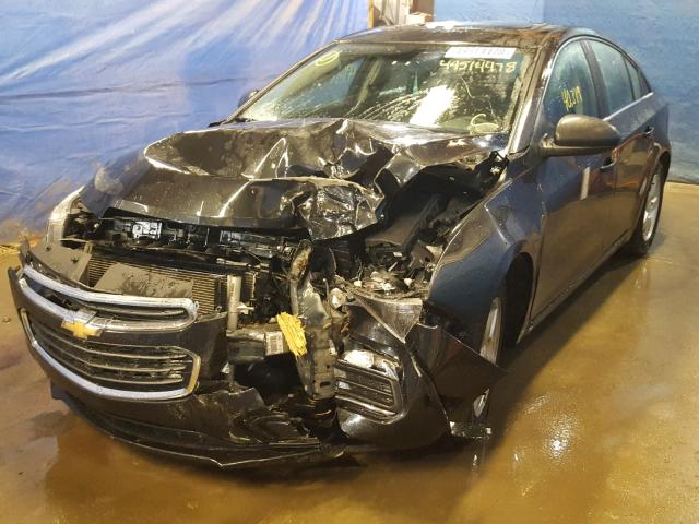 1G1PC5SB3F7294147 - 2015 CHEVROLET CRUZE LT CHARCOAL photo 2