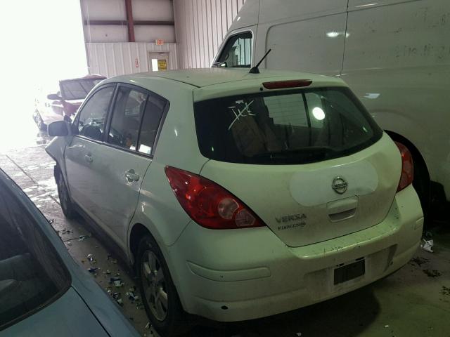 3N1BC13EX9L472772 - 2009 NISSAN VERSA S WHITE photo 3