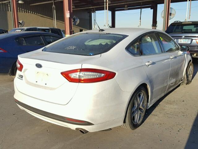 3FA6P0H79ER137295 - 2014 FORD FUSION SE WHITE photo 4