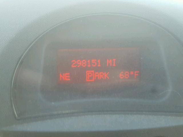 2G2WP522141130997 - 2004 PONTIAC GRAND PRIX SILVER photo 8