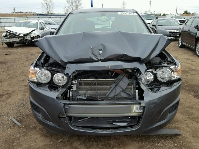 1G1JC6SH3G4161021 - 2016 CHEVROLET SONIC LT GRAY photo 9