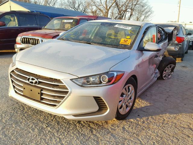 5NPD74LF8HH112418 - 2017 HYUNDAI ELANTRA SE SILVER photo 2