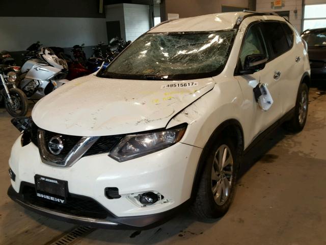 5N1AT2MT1FC759321 - 2015 NISSAN ROGUE S WHITE photo 2