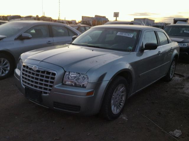 2C3JA43R55H564902 - 2005 CHRYSLER 300 GRAY photo 2