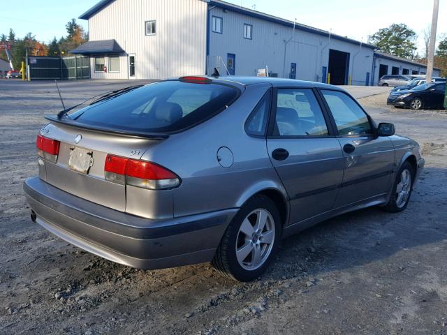 YS3DF55K622002553 - 2002 SAAB 9-3 SE GRAY photo 4