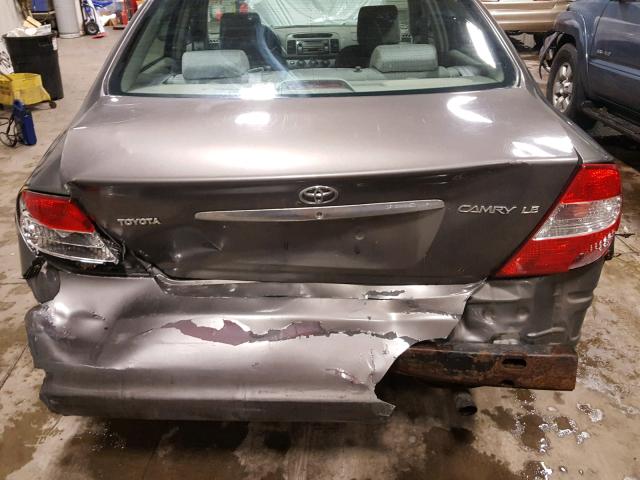 4T1BE32K23U698484 - 2003 TOYOTA CAMRY LE SILVER photo 9