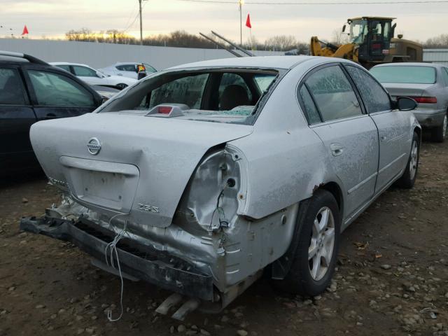 1N4AL11DX5C324684 - 2005 NISSAN ALTIMA S SILVER photo 4