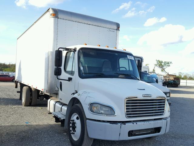 1FVACWCS27HY38171 - 2007 FREIGHTLINER M2 106 MED WHITE photo 1