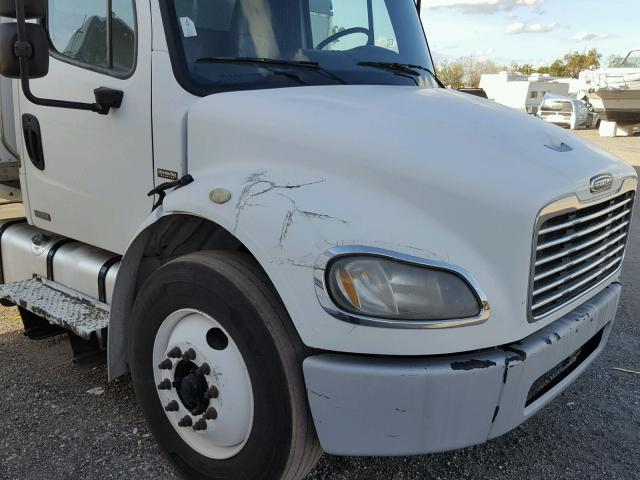 1FVACWCS27HY38171 - 2007 FREIGHTLINER M2 106 MED WHITE photo 9