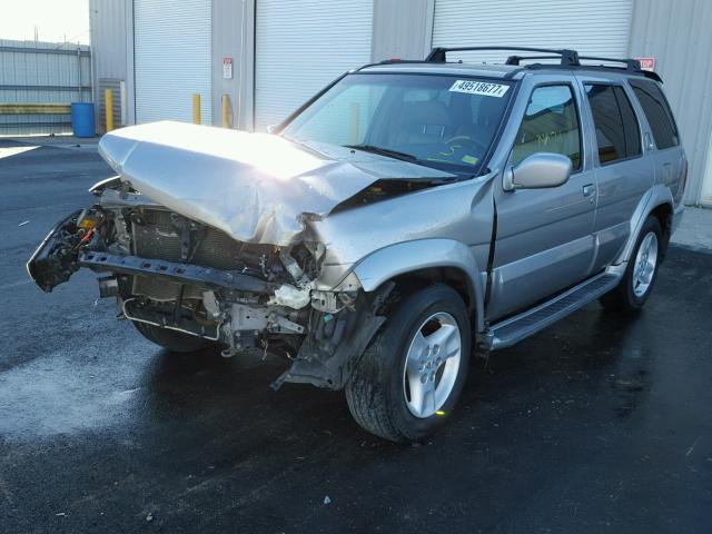 JNRDR07Y51W112794 - 2001 INFINITI QX4 SILVER photo 2