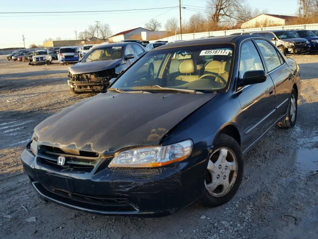 1HGCG5656WA260464 - 1998 HONDA ACCORD EX GREEN photo 2