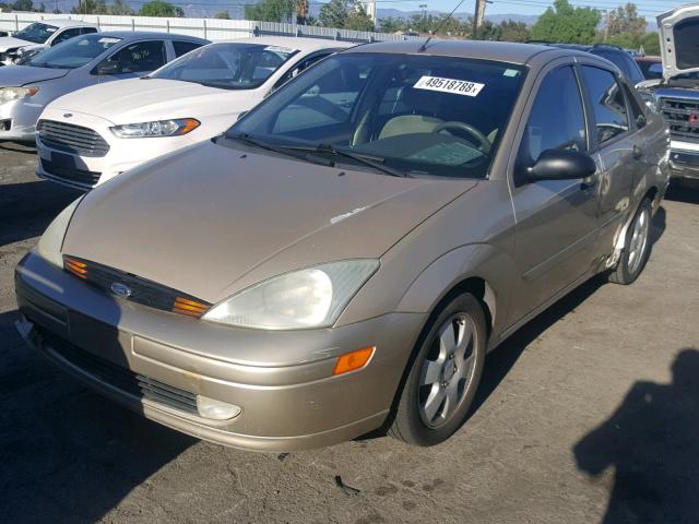 1FAFP38311W314539 - 2001 FORD FOCUS ZTS GOLD photo 2