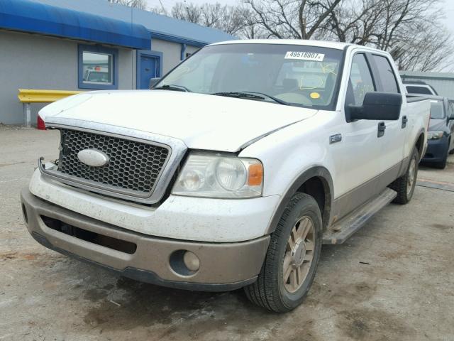 1FTPW12V86KD29893 - 2006 FORD F150 SUPER WHITE photo 2