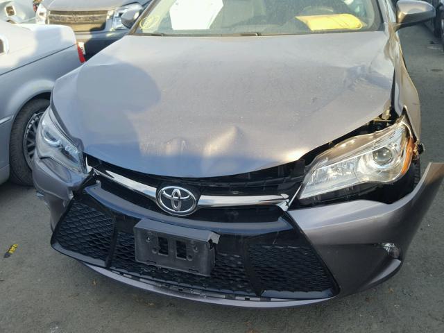 4T1BF1FK8GU502842 - 2016 TOYOTA CAMRY LE GRAY photo 9