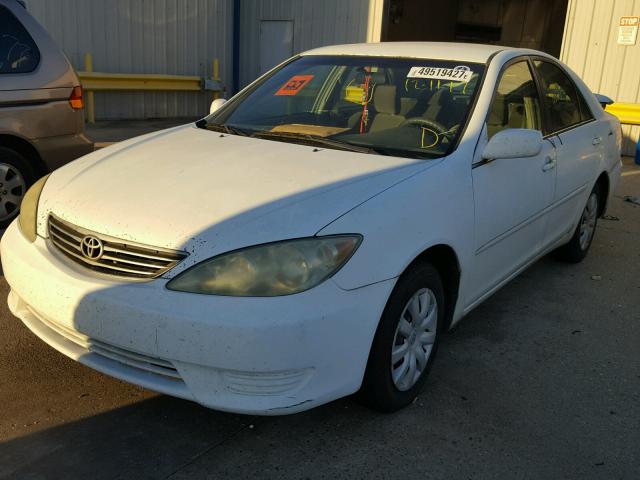 4T1BE30K55U383734 - 2005 TOYOTA CAMRY LE თეთრი ფოტო 2