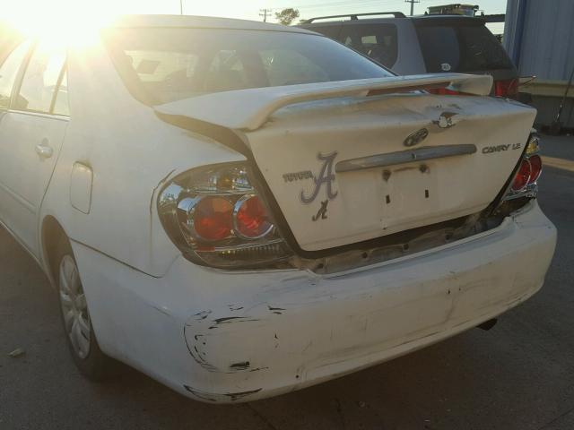 4T1BE30K55U383734 - 2005 TOYOTA CAMRY LE თეთრი ფოტო 9