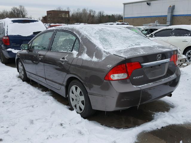 2HGFA1F53AH563302 - 2010 HONDA CIVIC LX GRAY photo 3